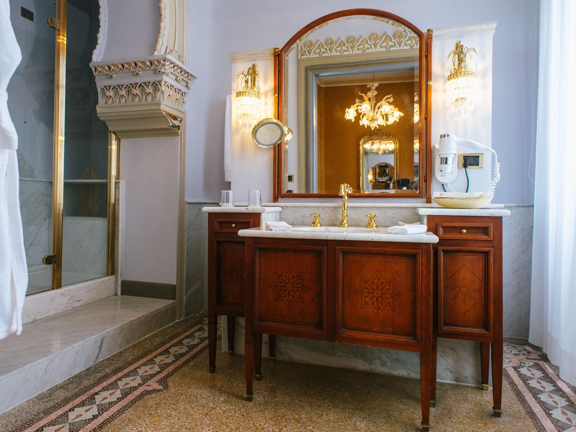 Relais & Chateaux Crespi Orta San Giulio