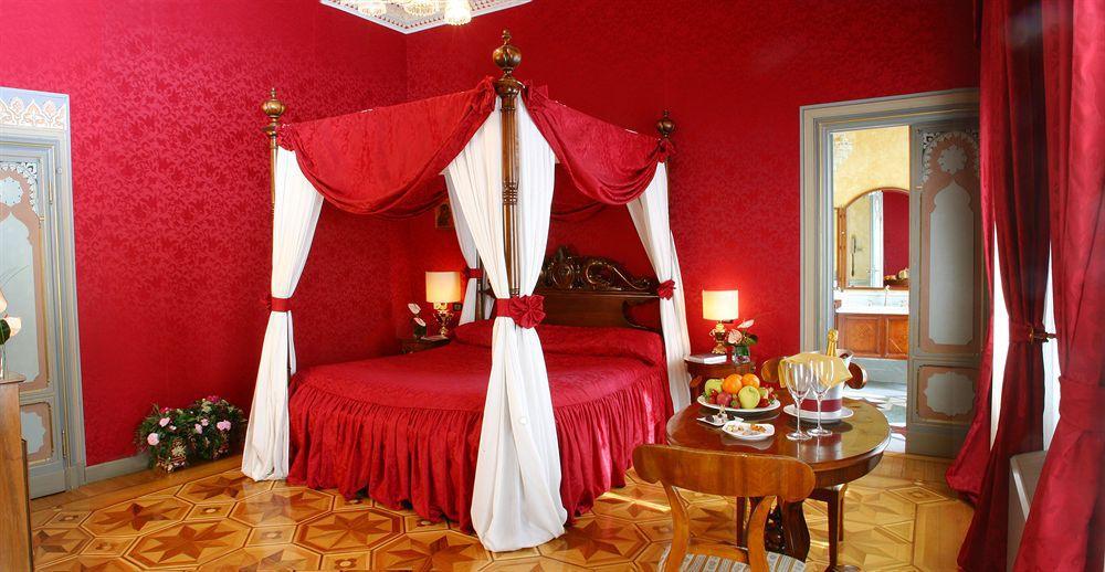 Relais & Chateaux Crespi Hotel 5*