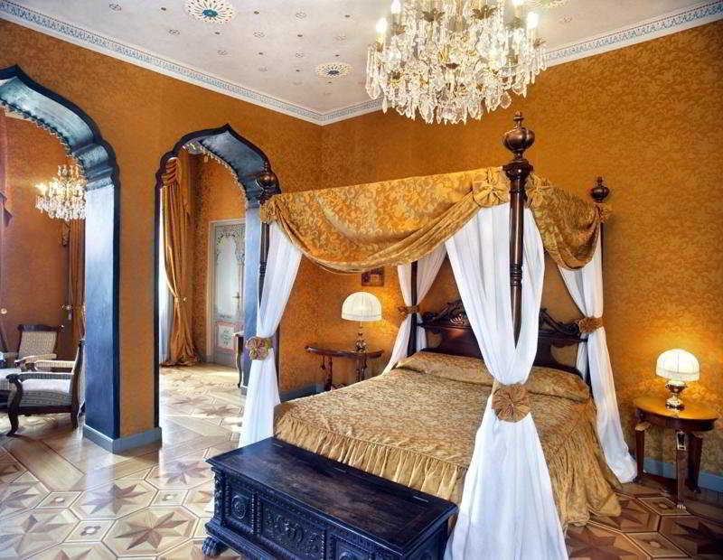 Relais & Chateaux Crespi Hotel