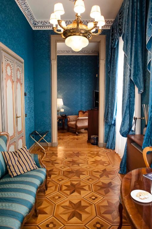 Relais & Chateaux Crespi Hotel