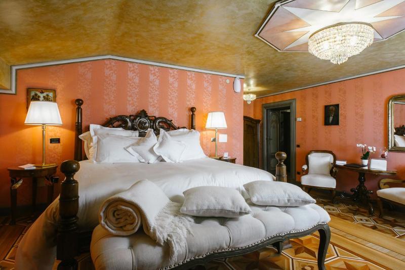 Relais & Chateaux Crespi Hotel Orta San Giulio