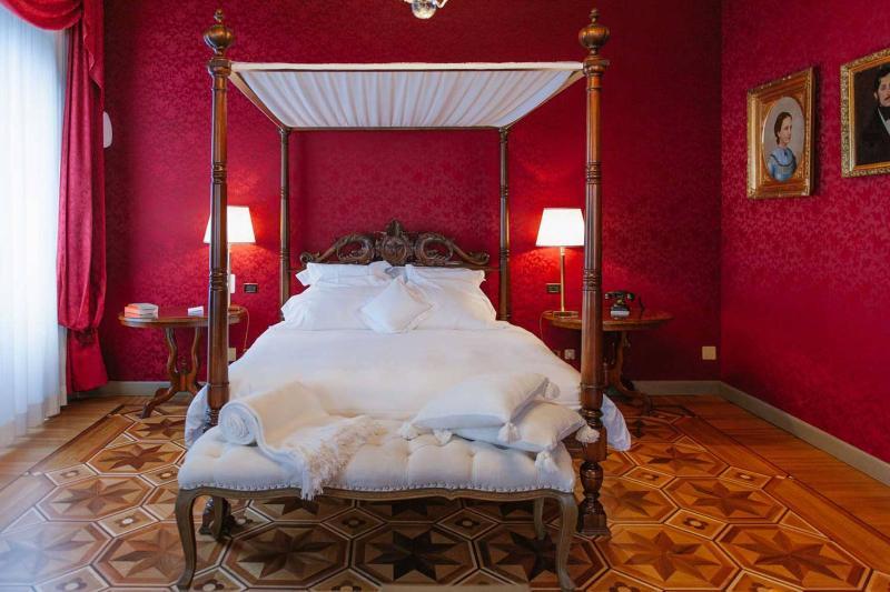 Relais & Chateaux Crespi Hotel 5*