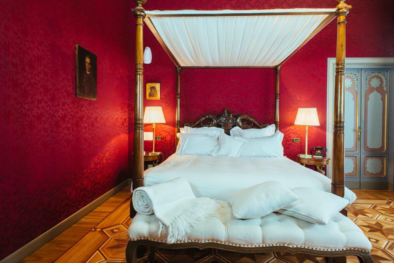 Relais & Chateaux Crespi Hotel